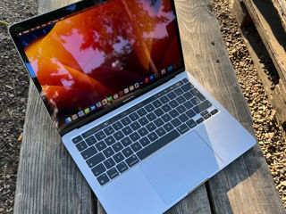 MacBook Pro 13 M2 foto 2