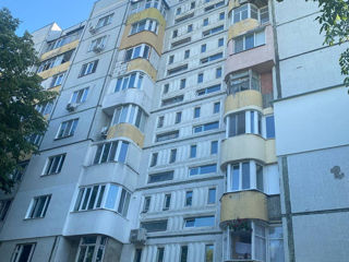 Apartament cu 3 camere, 76 m², Râșcani, Chișinău foto 4