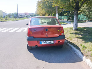 Dacia Logan foto 2