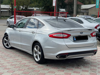 Ford Fusion foto 3