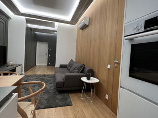 Apartament cu 2 camere, 56 m², Centru, Chișinău foto 2