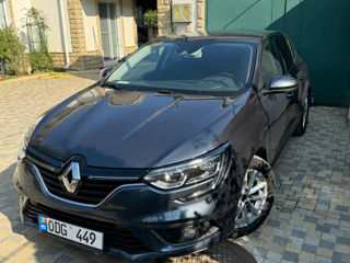 Renault Megane foto 2