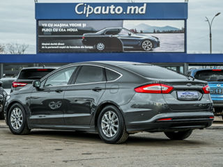 Ford Mondeo foto 5