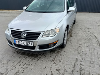 Volkswagen Passat foto 1