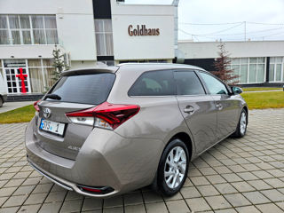 Toyota Auris foto 3