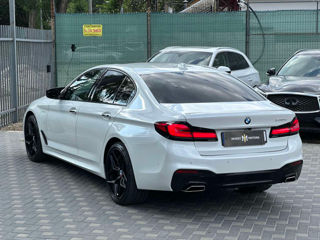 BMW 5 Series foto 6