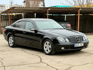 Mercedes E-Class foto 2