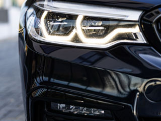 BMW 5 Series foto 14