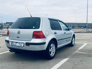 Volkswagen Golf foto 4