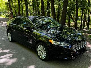 Ford Fusion foto 2