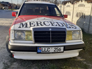 Mercedes Series (W124) foto 3