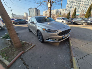 Ford Fusion foto 2