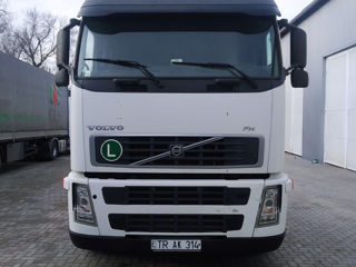 Volvo FH 12 foto 1