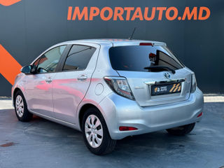 Toyota Yaris foto 7