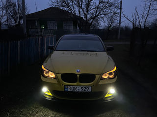 BMW 5 Series foto 3