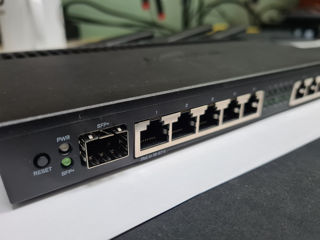 Mikrotik RB4011iGS+5HacQ2HnD-IN foto 2