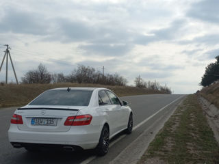 Mercedes E-Class foto 3