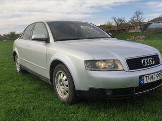 Audi A4 foto 2