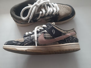 Nike SB Dunk low x Travis Scott foto 2