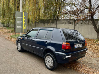 Volkswagen Golf foto 4