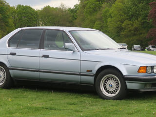 BMW 7 Series foto 2