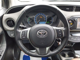 Toyota Yaris foto 13