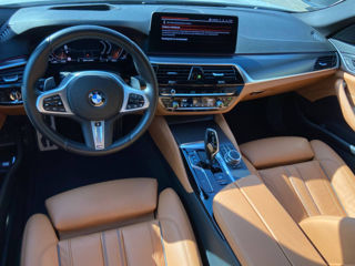 BMW 5 Series foto 9