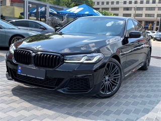 BMW 5 Series foto 0