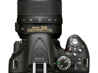 Vând Nikon D5200 in stare ideală foto 3