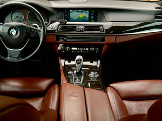 BMW 5 Series foto 8