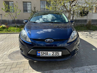 Ford Fiesta foto 4