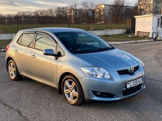 Toyota Auris foto 2