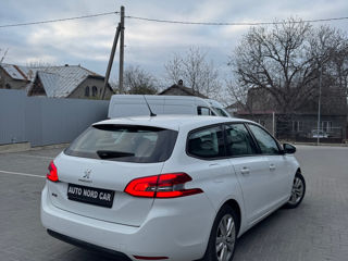 Peugeot 308 foto 4