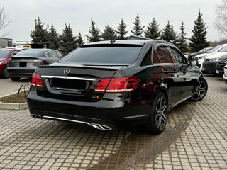 Mercedes E-Class foto 5