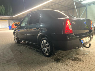 Dacia Logan foto 4