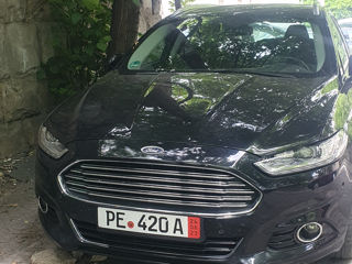 Ford Mondeo foto 1