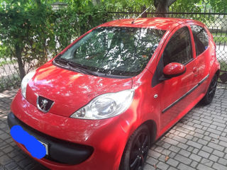 Peugeot 107 foto 2