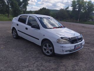 Opel Astra foto 4