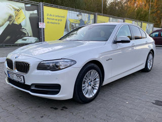 BMW 5 Series foto 2