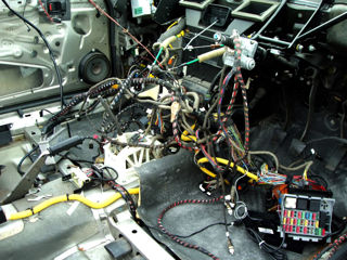 diagnosticarea și repararea sistemului electronic la automobile foto 3