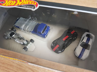 Hot Wheels Premium Jay Leno's Garage Collector Display foto 2