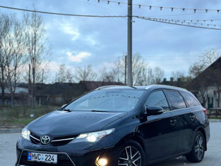 Toyota Auris foto 1