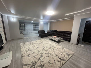 Apartament cu 3 camere, 90 m², Buiucani, Chișinău