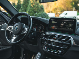 BMW 5 Series foto 4