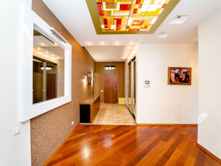 Apartament cu 3 camere, 170 m², Centru, Chișinău foto 6