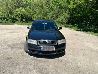 Skoda Superb фото 1