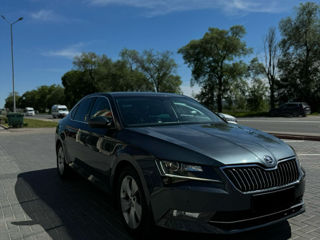 Skoda Superb foto 3