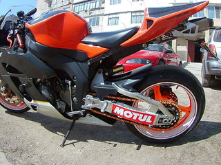 Honda cbr 1000 rr foto 9