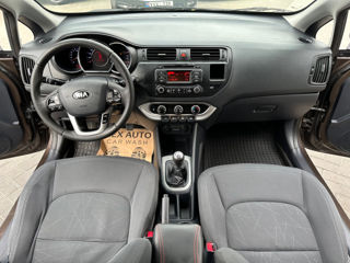 KIA Rio foto 10