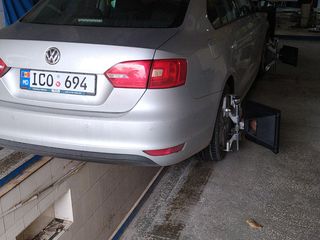 Volkswagen Jetta foto 2